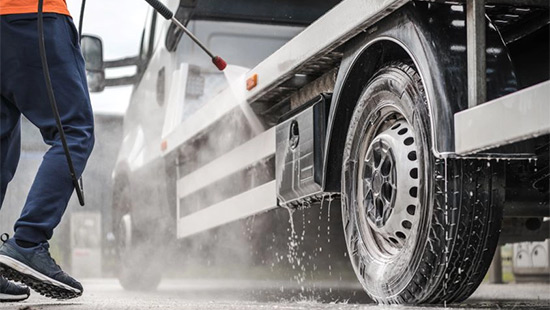 Mobile-Fleet-Washing-Services-in-Ontario-&-Alberta
